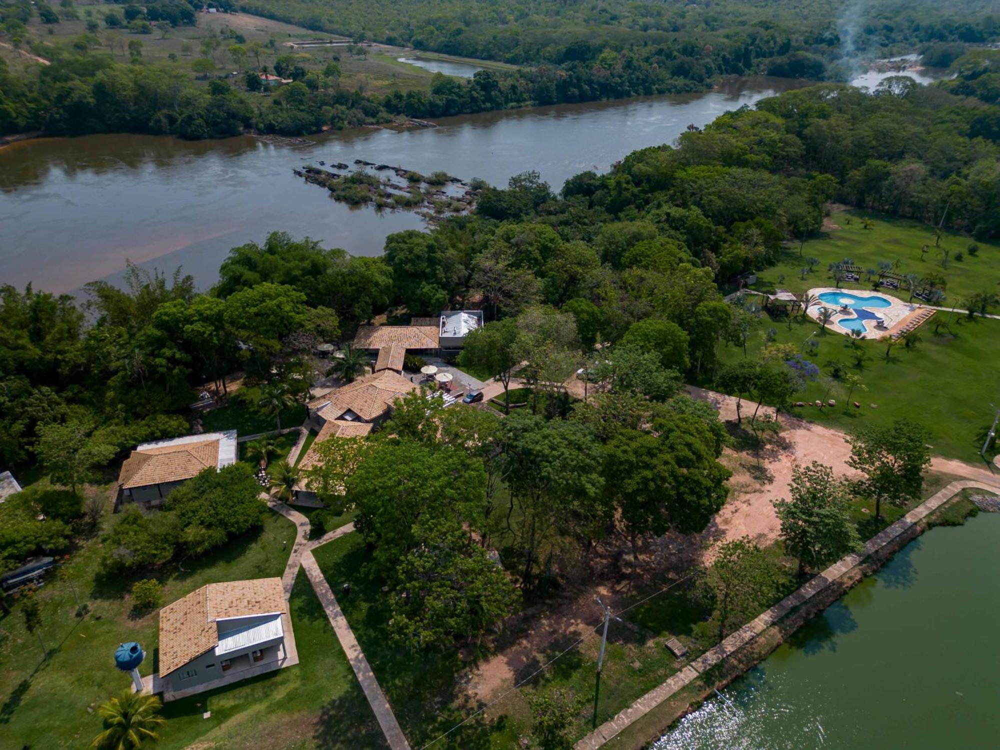 Spa Agua Milagrosa Cuiabá Extérieur photo